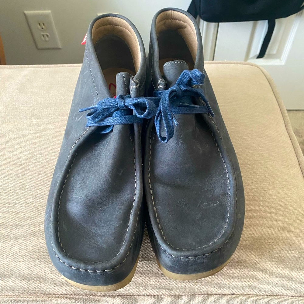 Clarks wallabees